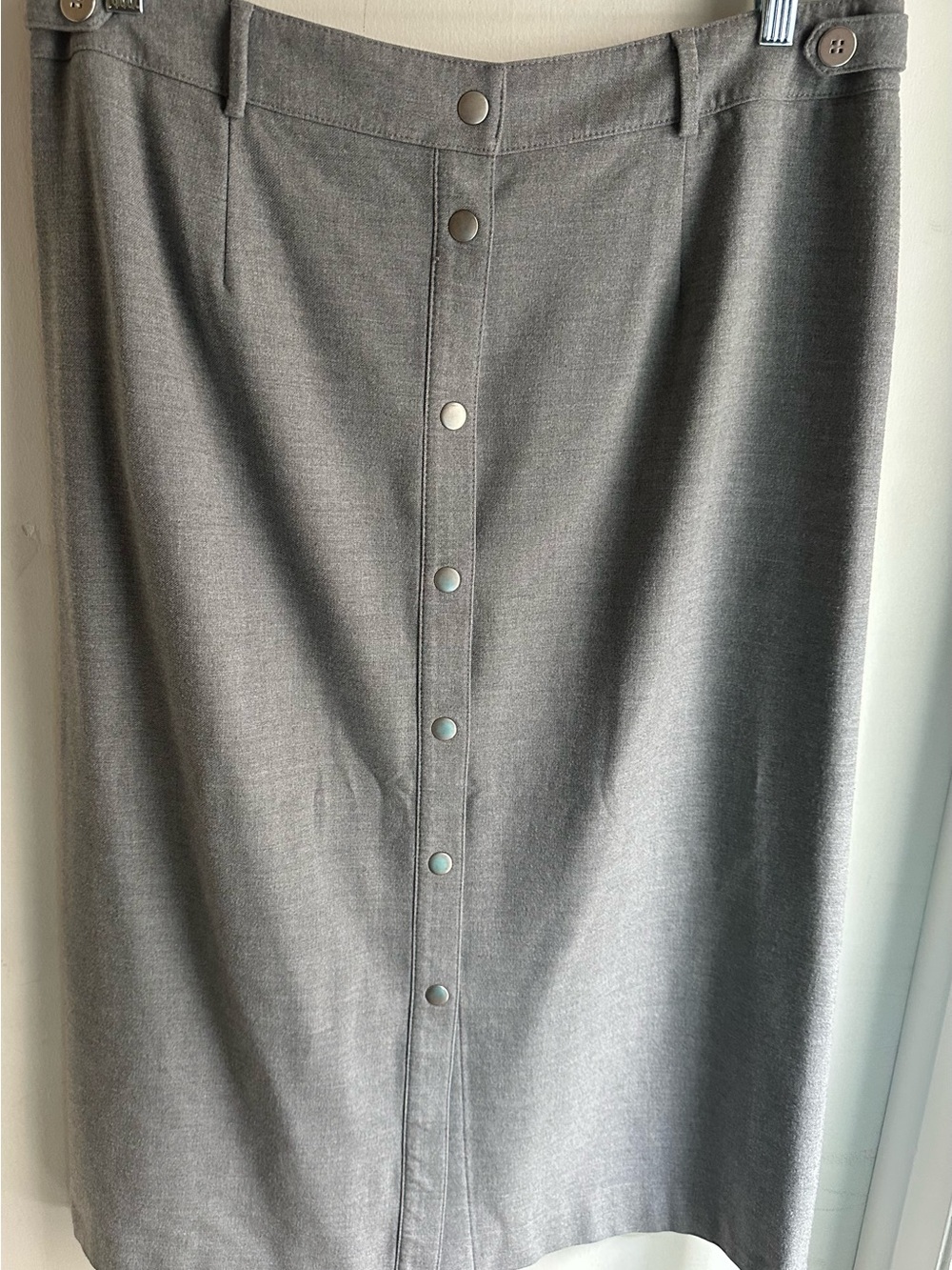 Liz Claiborne Womens Size 14 Gray Midi Skirt Snap Button Front Career Stretch
